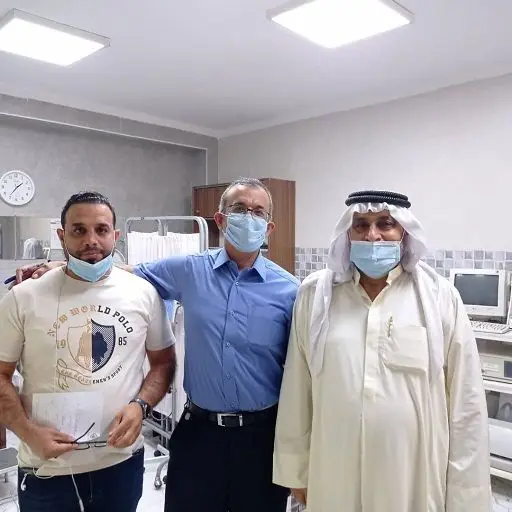 شیخ حسن دراجی از عراقصوره للمریض الکلینیک-